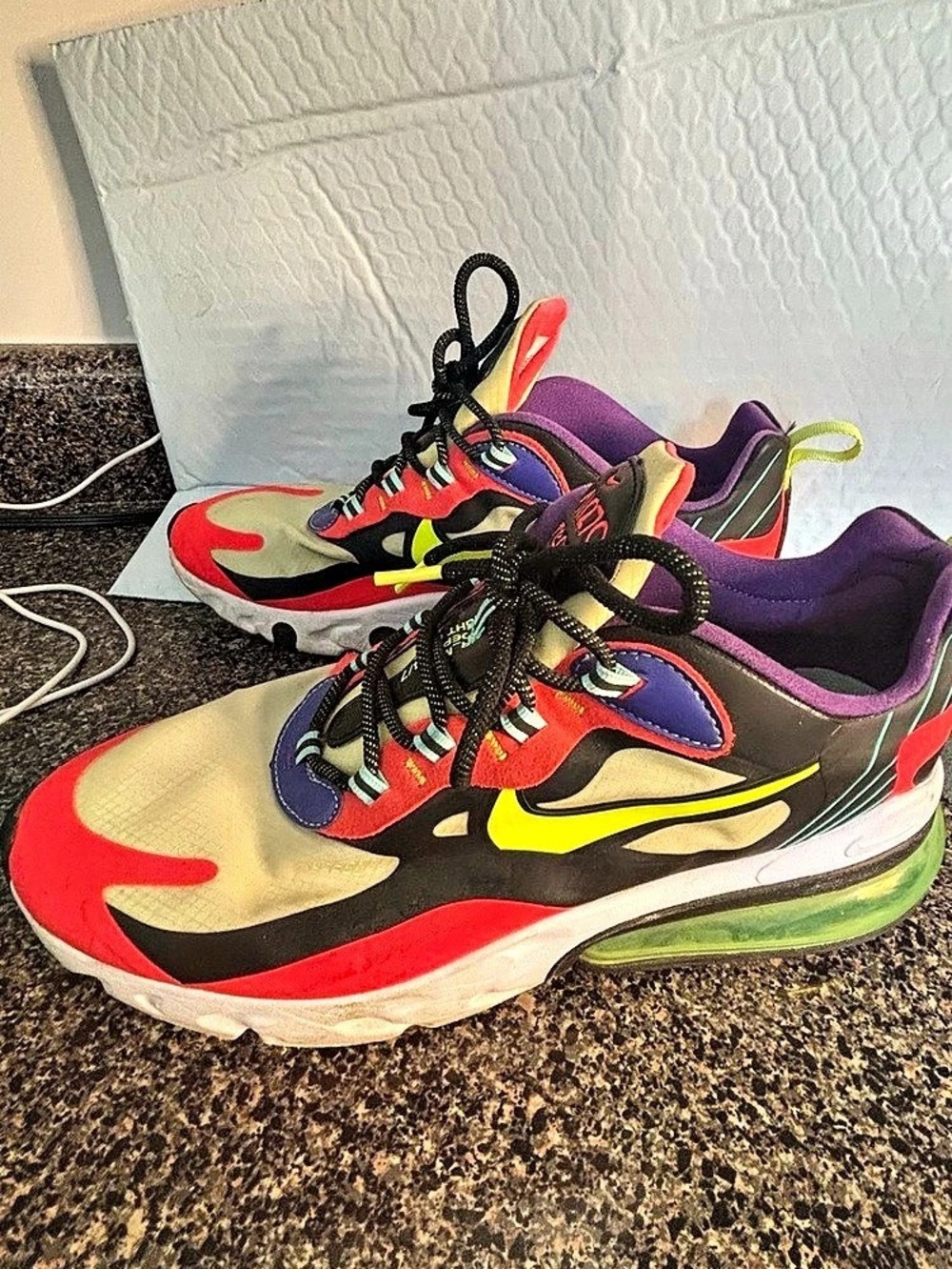 Nike Air Max 270 React Men's Athletic Shoes US 11